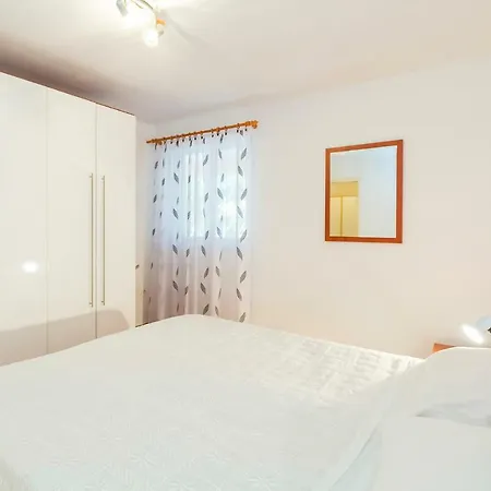 Apartment Gaia